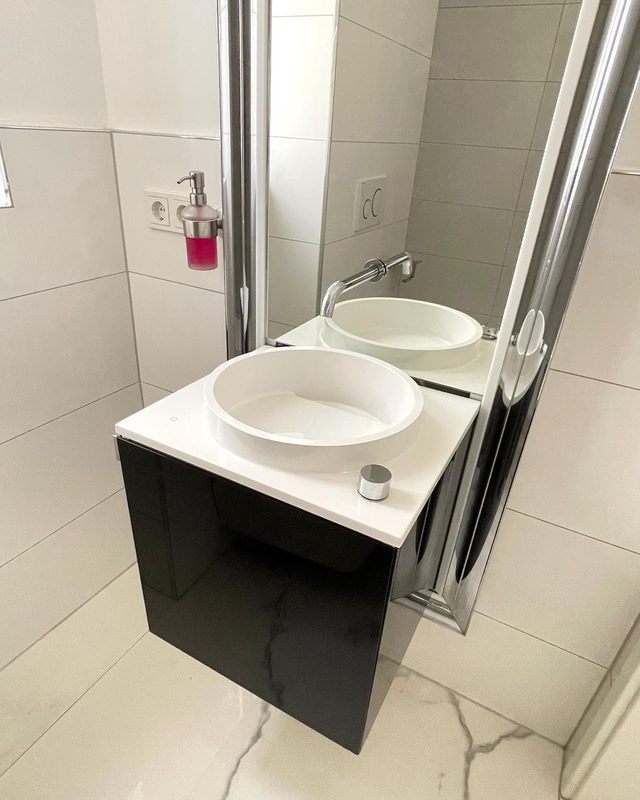 Design-Waschtisch schwarz